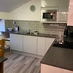 Apartman Kezbah 1, 22 The Square Centre Of Village