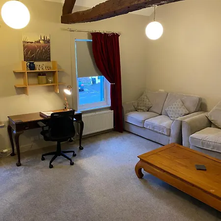 Kezbah 1, 22 The Square Centre Of Village