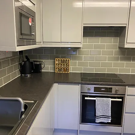 Kezbah 1, 22 The Square Centre Of Village *