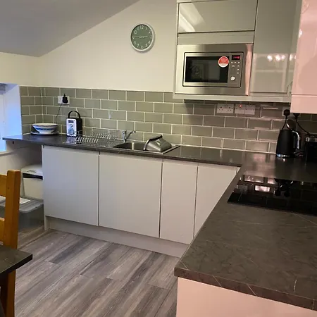 Appartement Kezbah 1, 22 The Square Centre Of Dalston Village